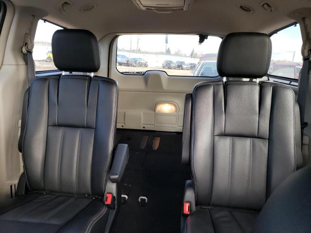 Photo 10 from auction – 2015 CHRYSLER TOWN & COU with VIN 2C4RC1CGXFR620561