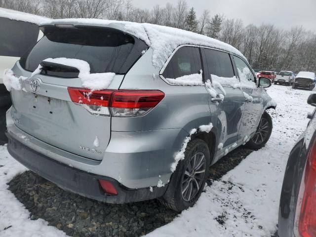 Zdjęcie 3 z aukcji – 2017 TOYOTA HIGHLANDER z VIN 5TDJZRFH5HS481366