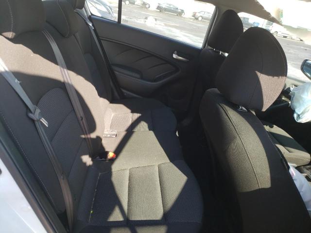 Photo 10 from auction – 2017 KIA FORTE LX with VIN 3KPFK4A7XHE098545