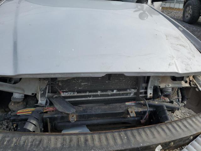 Photo 11 from auction – 2011 FORD CROWN VICT with VIN 2FABP7BV8BX183048