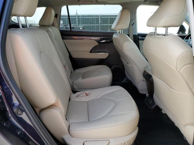 Photo 11 from auction – 2022 TOYOTA HIGHLANDER with VIN 5TDXBRCH6NS077622