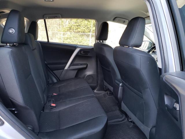 Photo 11 from auction – 2017 TOYOTA RAV4 LE with VIN 2T3BFREV9HW584289