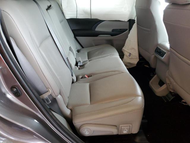 Photo 11 from auction – 2016 TOYOTA HIGHLANDER with VIN 5TDZKRFH9GS170013