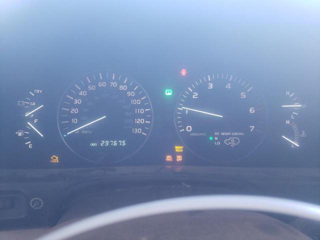Photo 9 from auction – 2005 LEXUS LX 470 with VIN JTJHT00W153549420