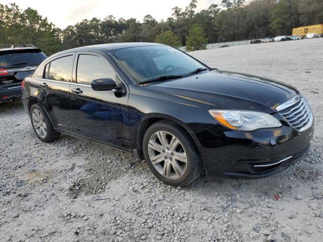 Photo 4 from auction – 2014 CHRYSLER 200 TOURIN with VIN 1C3CCBBBXEN101995