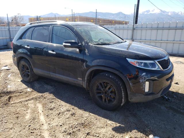 Photo 4 from auction – 2015 KIA SORENTO LX with VIN 5XYKTDA69FG570088