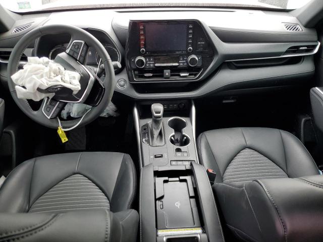 Photo 8 from auction – 2022 TOYOTA HIGHLANDER with VIN 5TDLZRAH4NS134560