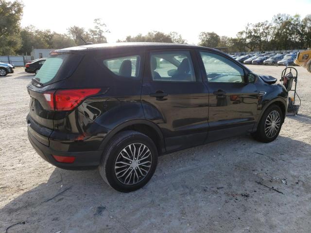 Photo 3 from auction – 2019 FORD ESCAPE S with VIN 1FMCU0F77KUB21377