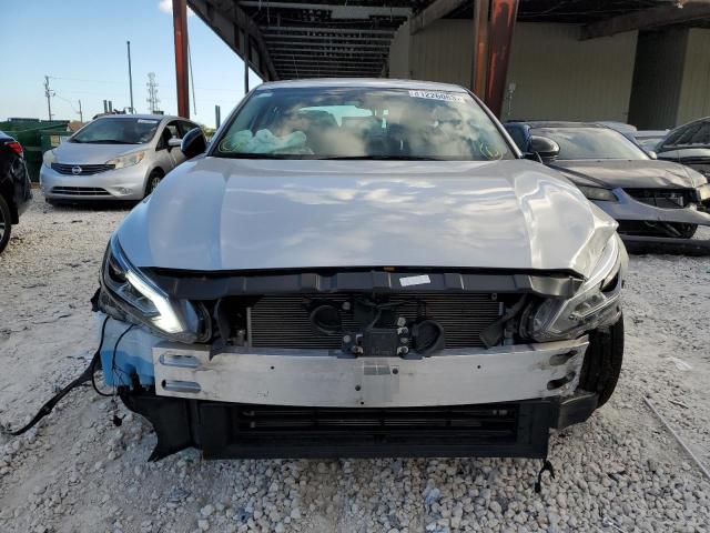 Photo 5 from auction – 2019 NISSAN ALTIMA SR with VIN 1N4BL4CV9KN319469