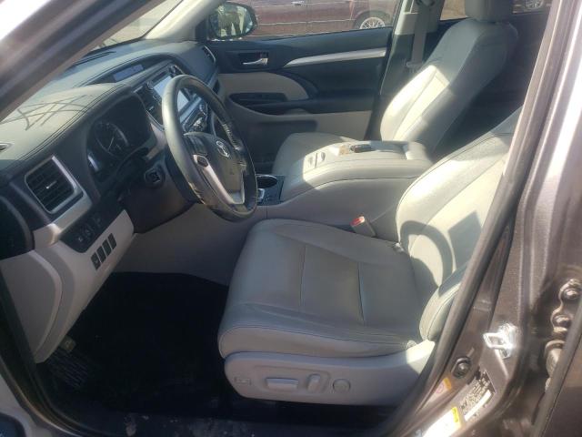 Photo 7 from auction – 2017 TOYOTA HIGHLANDER with VIN 5TDKZRFH6HS517652