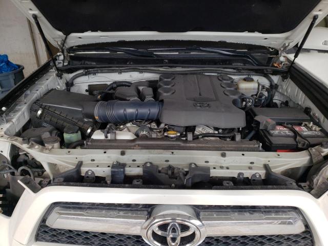 Photo 12 from auction – 2013 TOYOTA 4RUNNER SR with VIN JTEBU5JR4D5136806