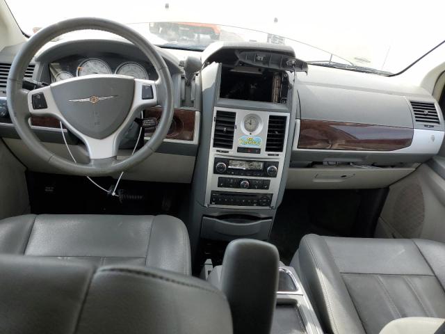 Photo 8 from auction – 2010 CHRYSLER TOWN & COU with VIN 2A4RR5D15AR179005