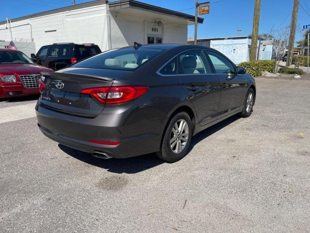 Photo 4 from auction – 2016 HYUNDAI SONATA SE with VIN 5NPE24AF4GH281937