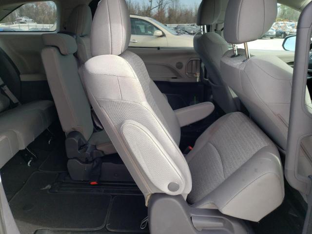 Photo 11 from auction – 2021 TOYOTA SIENNA LE with VIN 5TDKRKEC5MS017733
