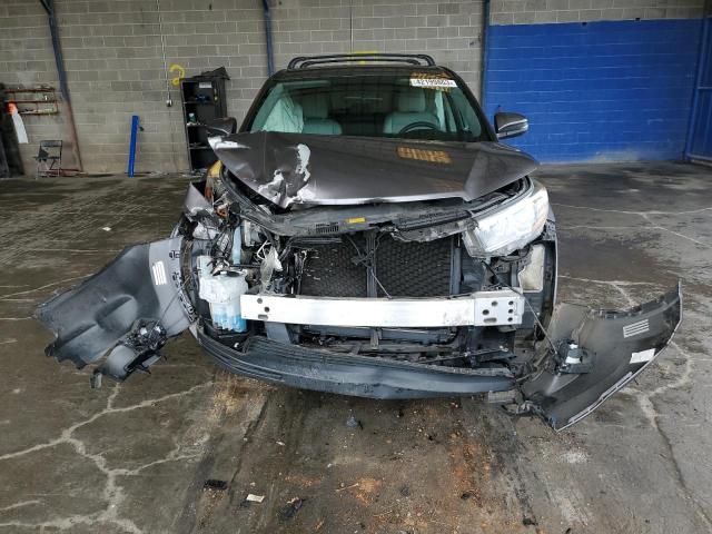 Photo 5 from auction – 2016 TOYOTA HIGHLANDER with VIN 5TDZKRFH9GS170013