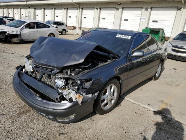 LEXUS ES 300 2001 with VIN JT8BF28G015106956 - Photo from auction