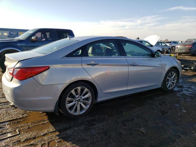 Photo 3 from auction – 2013 HYUNDAI SONATA SE with VIN 5NPEC4AC7DH625453