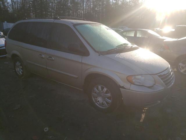 Photo 4 from auction – 2005 CHRYSLER TOWN & COU with VIN 2C4GP54L95R535188