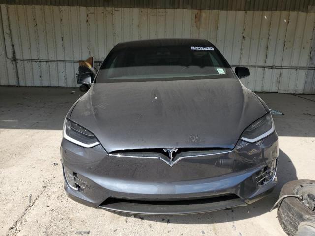 Photo 5 from auction – 2017 TESLA MODEL X with VIN 5YJXCDE24HF065373