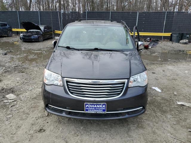 Photo 5 from auction – 2016 CHRYSLER TOWN & COU with VIN 2C4RC1CGXGR166619