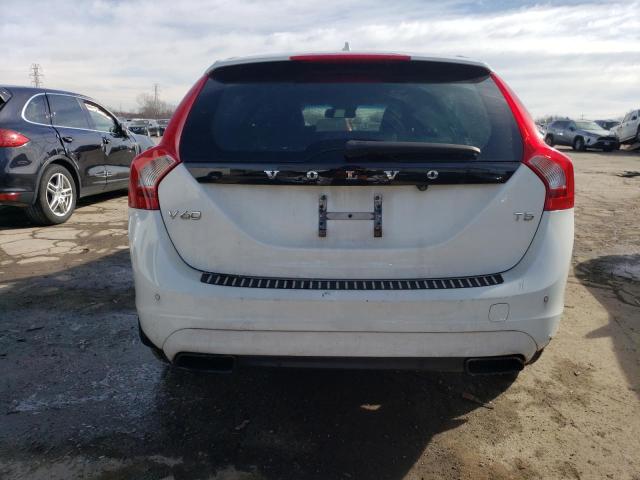 Photo 6 from auction – 2015 VOLVO V60 PREMIE with VIN YV140MEC5F1205970