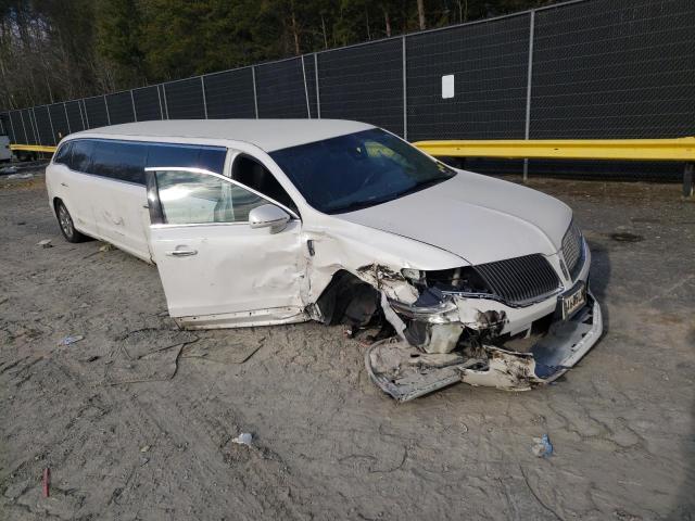 Photo 4 from auction – 2013 LINCOLN MKT with VIN 2L1MJ5LK8DBL50860