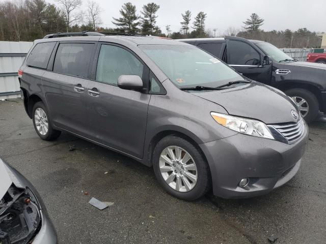 Photo 4 from auction – 2011 TOYOTA SIENNA XLE with VIN 5TDDK3DC6BS029682