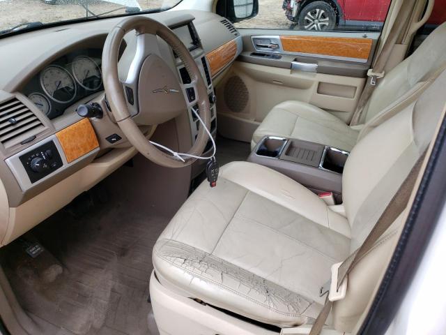 Photo 7 from auction – 2010 CHRYSLER TOWN & COU with VIN 2A4RR6DX9AR137155