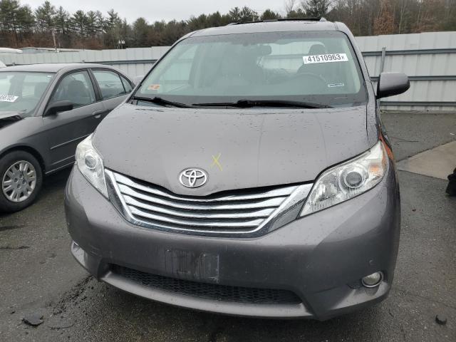 Photo 5 from auction – 2011 TOYOTA SIENNA XLE with VIN 5TDDK3DC6BS029682