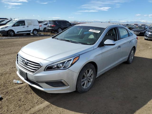 HYUNDAI SONATA SE 2017 with VIN 5NPE24AF5HH480982 - Photo from auction