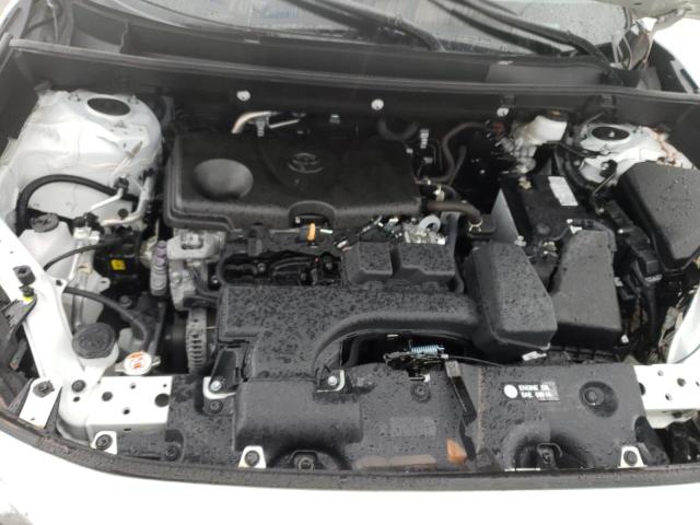 Photo 12 from auction – 2022 TOYOTA RAV4 XLE with VIN 2T3W1RFV5NC176514