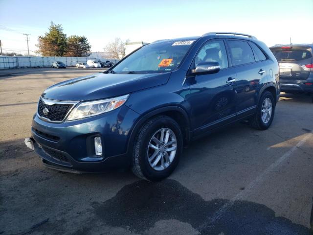 KIA SORENTO LX 2015 with VIN 5XYKT4A67FG595345 - Photo from auction