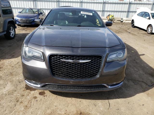 Photo 5 from auction – 2019 CHRYSLER 300 S with VIN 2C3CCAGG7KH586437