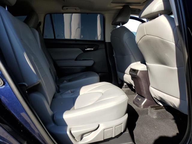 Photo 11 from auction – 2021 TOYOTA HIGHLANDER with VIN 5TDGZRBH0MS558252
