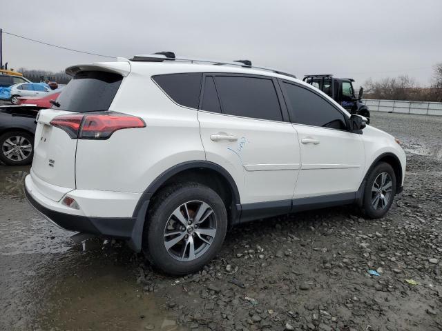 Photo 3 from auction – 2016 TOYOTA RAV4 XLE with VIN JTMRFREVXGJ092656