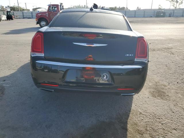 Photo 6 from auction – 2018 CHRYSLER 300 LIMITE with VIN 2C3CCAEG1JH127180
