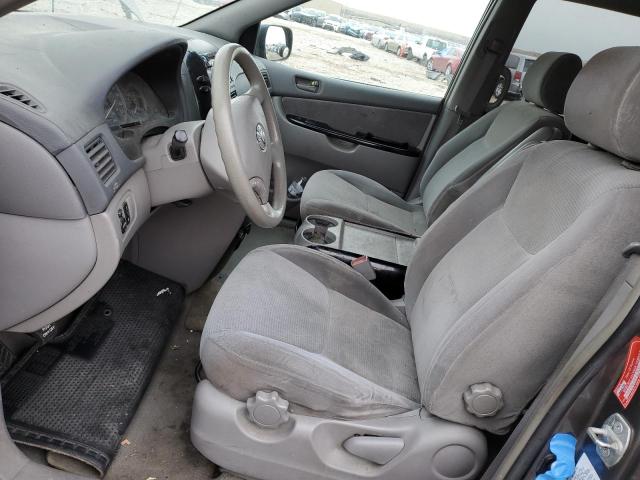 Photo 7 from auction – 2004 TOYOTA SIENNA CE with VIN 5TDZA23C64S183607