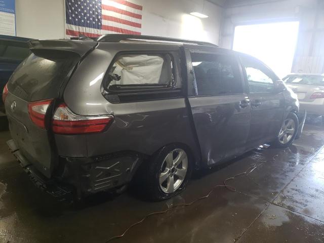 Photo 3 from auction – 2018 TOYOTA SIENNA with VIN 5TDKZ3DC4JS912410