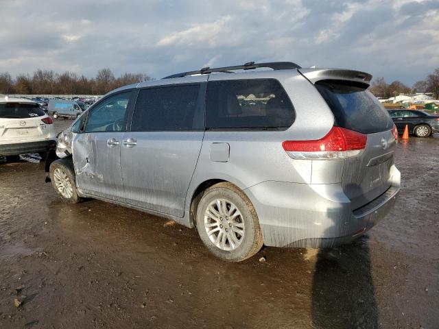 Photo 2 from auction – 2012 TOYOTA SIENNA XLE with VIN 5TDYK3DC3CS194141