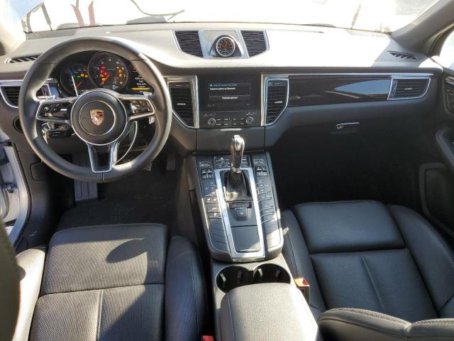Photo 8 from auction – 2017 PORSCHE MACAN with VIN WP1AA2A56HLB08302