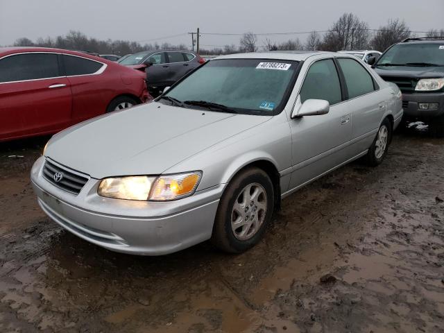 TOYOTA CAMRY 2000 with VIN JT2BF22K0Y0283635 - Photo from auction