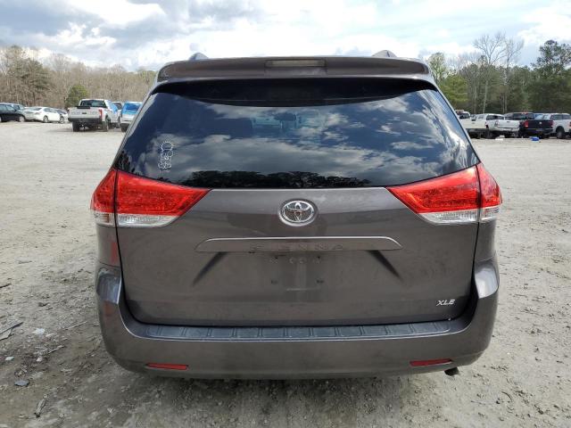 Photo 6 from auction – 2013 TOYOTA SIENNA XLE with VIN 5TDYK3DC8DS340616