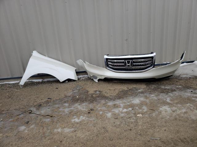 Photo 13 from auction – 2014 HONDA PILOT TOUR with VIN 5FNYF4H97EB006673