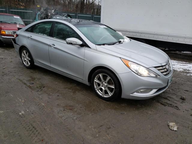Photo 4 from auction – 2012 HYUNDAI SONATA SE with VIN 5NPEC4AB5CH490608