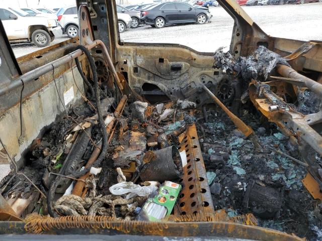 Photo 10 from auction – 2002 FORD F350 SUPER with VIN 1FDWF37F52EA75153