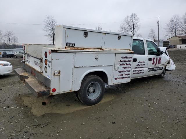 Zdjęcie 3 z aukcji – 2002 CHEVROLET SILVERADO z VIN 1GBJC33UX2F223677