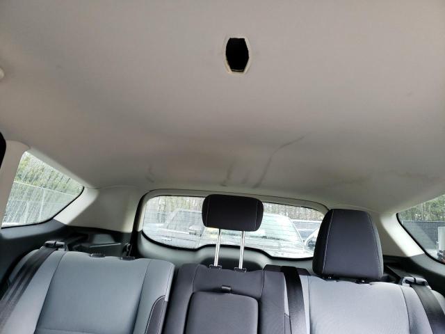 Photo 10 from auction – 2016 FORD ESCAPE SE with VIN 1FMCU9GX4GUA27418
