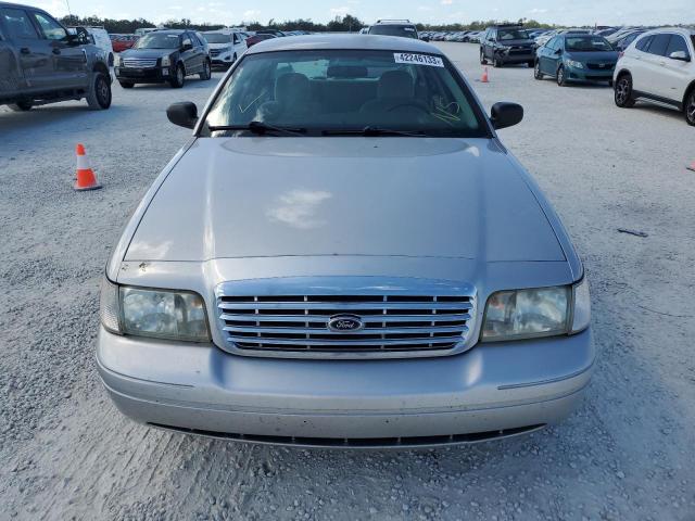 Photo 5 from auction – 2004 FORD CROWN VICT with VIN 2FAFP73W04X152811