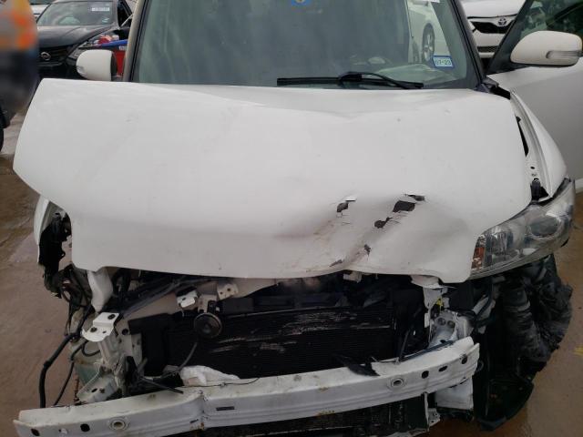 Photo 11 from auction – 2010 TOYOTA SCION XB with VIN JTLZE4FE3A1105182