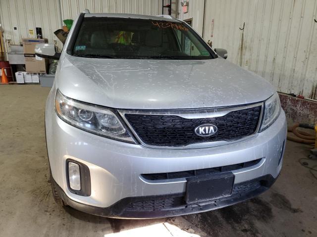 Photo 5 from auction – 2014 KIA SORENTO with VIN 5XYKTCA69EG440532